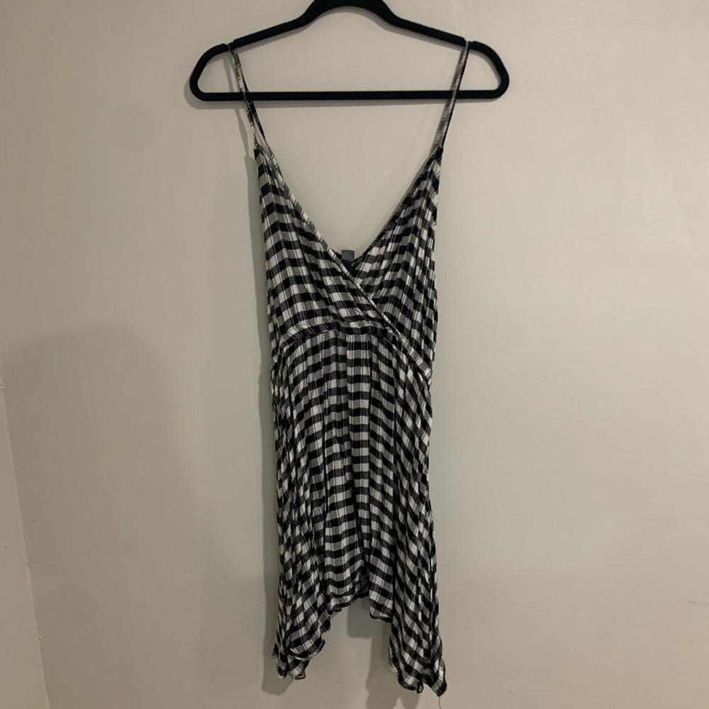 🔴➡️ 4/$10!!!!!⬅️🔴 
Spaghetti strap plaid dress
